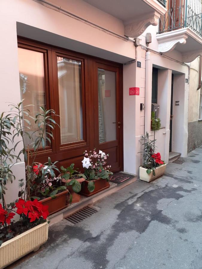 Chambres D'Hotel A Rosy Αόστα Εξωτερικό φωτογραφία